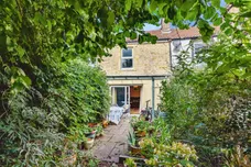 Albion Place, Frome