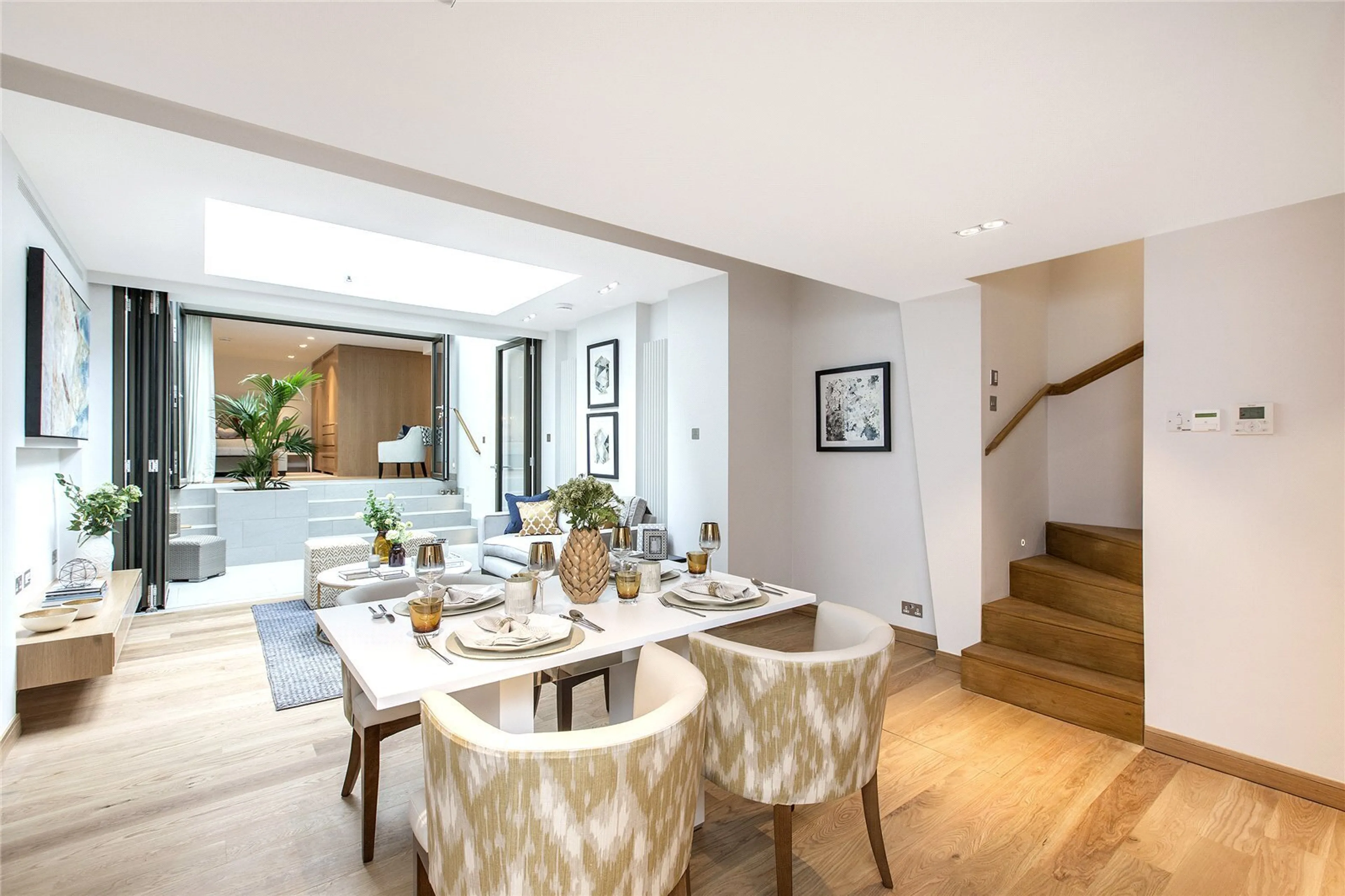 Property at Crown Reach, 145 Grosvenor Road, London, SW1V