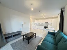 East Acton Lane London W3 photo 5