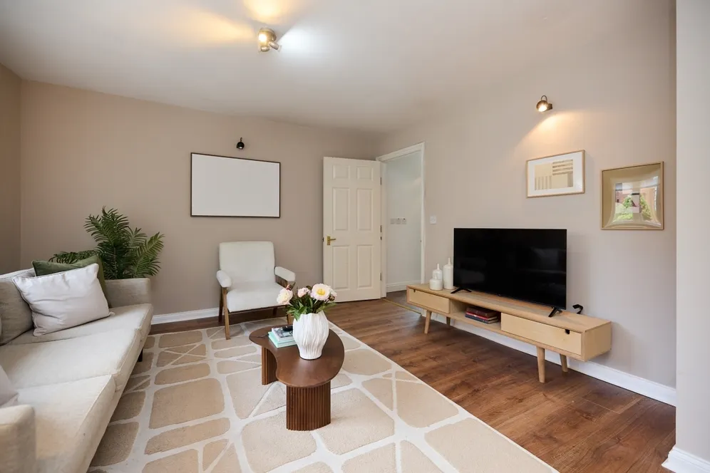 Mellish Street, E14 photo 10