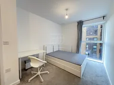 East Acton Lane London W3 photo 9