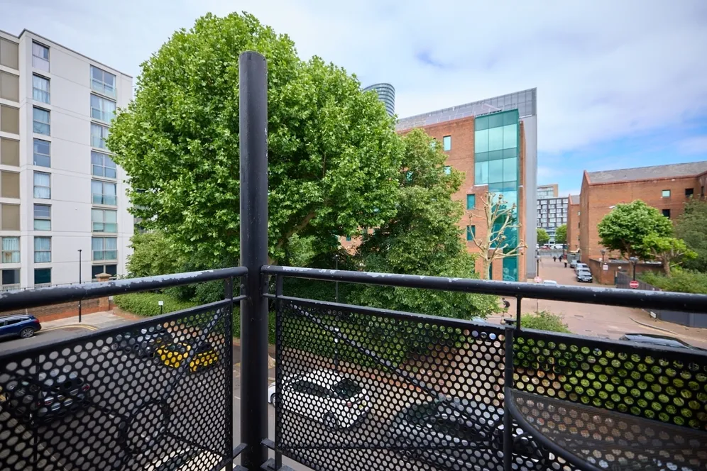 Mellish Street, E14 photo 15