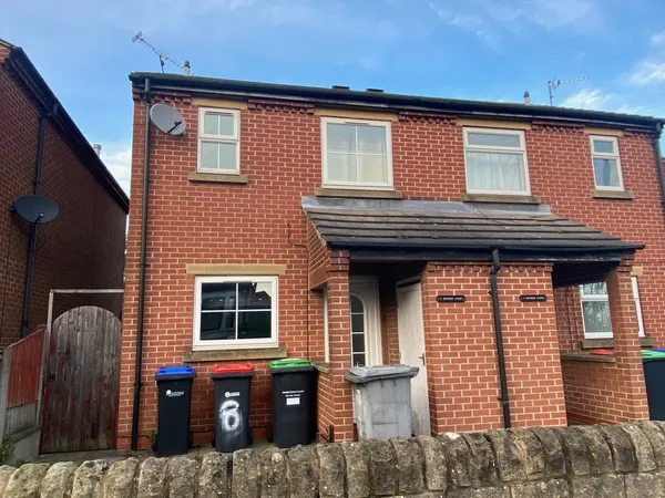Hunters Court, Kirkby in Ashfield, NG...