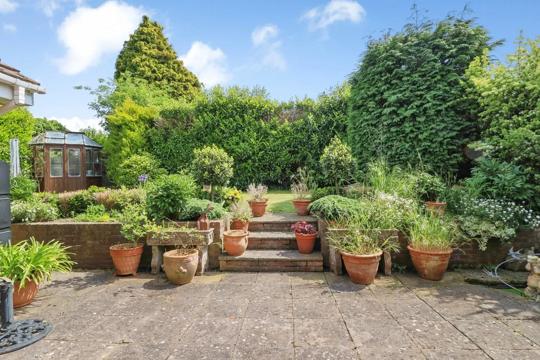 https://mr0.homeflow-assets.co.uk/files/photo/image/48501/7910/_x_/9eb73b1da4032207b4bef2beb3336573.jpg