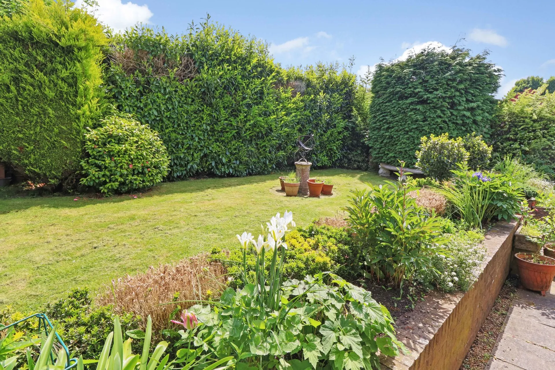 Property photo top 1