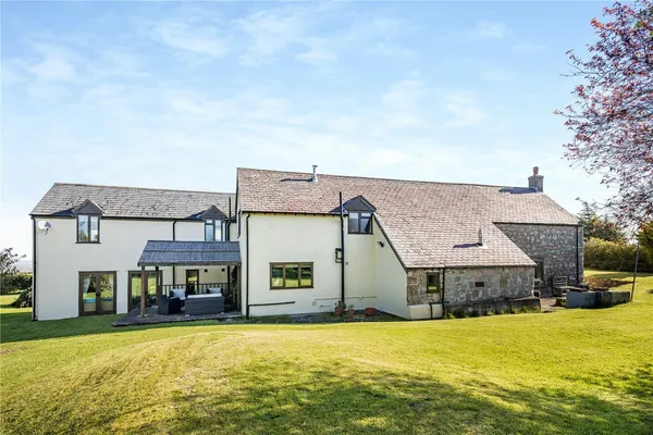 Treuddyn, Mold, CH7 photo 42