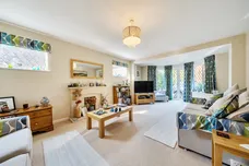 Kerves Lane, Horsham, RH13 photo 5