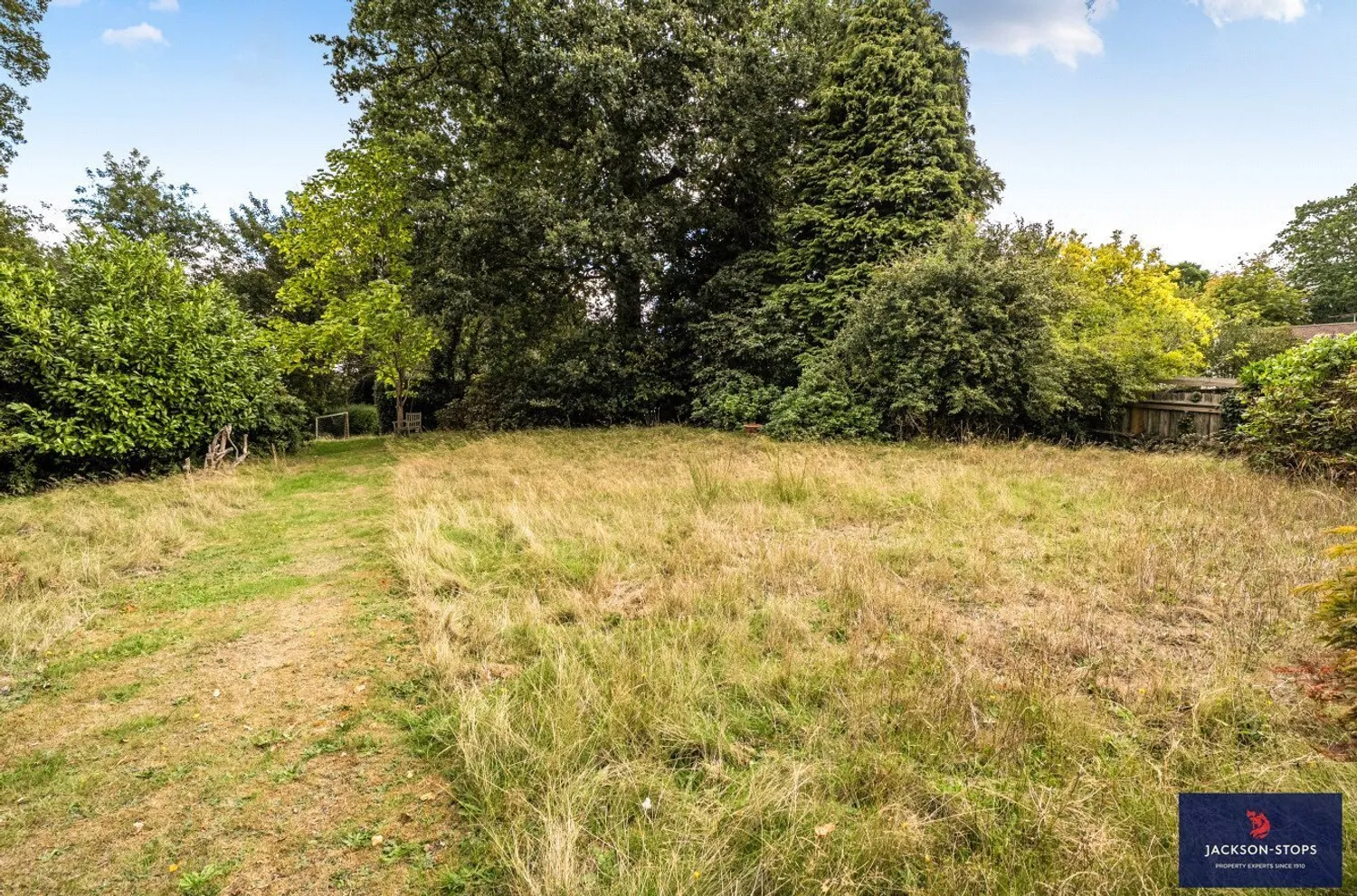 Weathercock Lane, Woburn Sands, MK17 photo 2