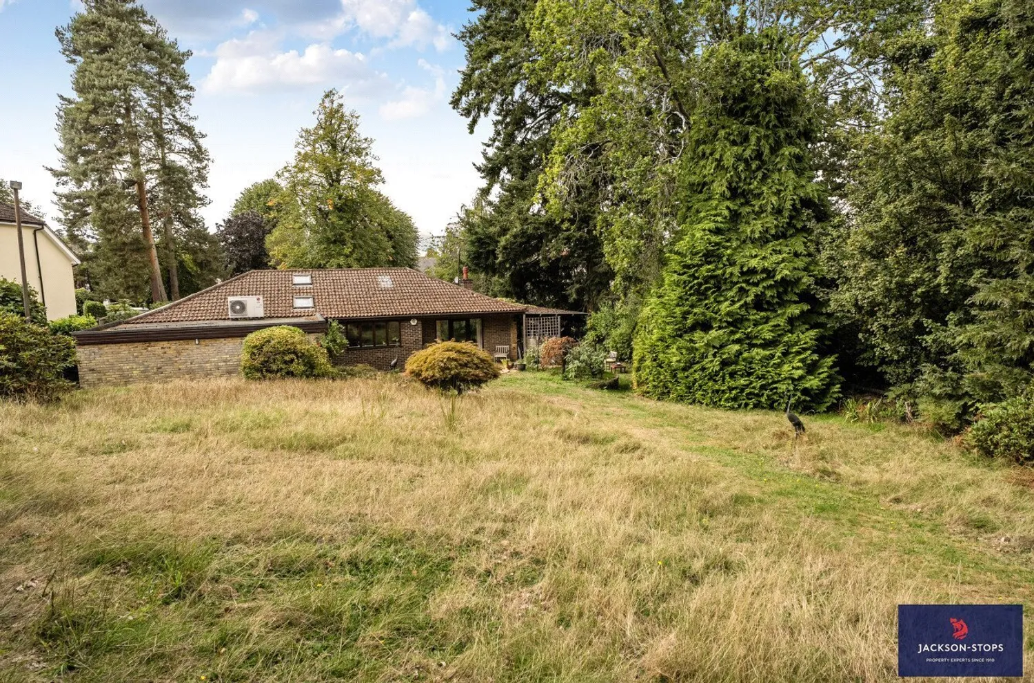 Weathercock Lane, Woburn Sands, MK17 photo 15