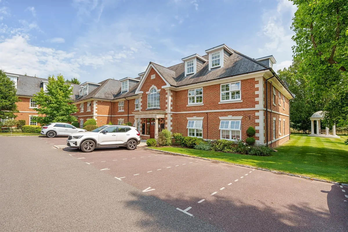 Robin Hill, Maidenhead