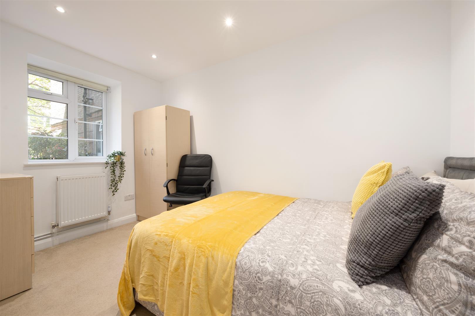 Warwick Lodge, London Image 7