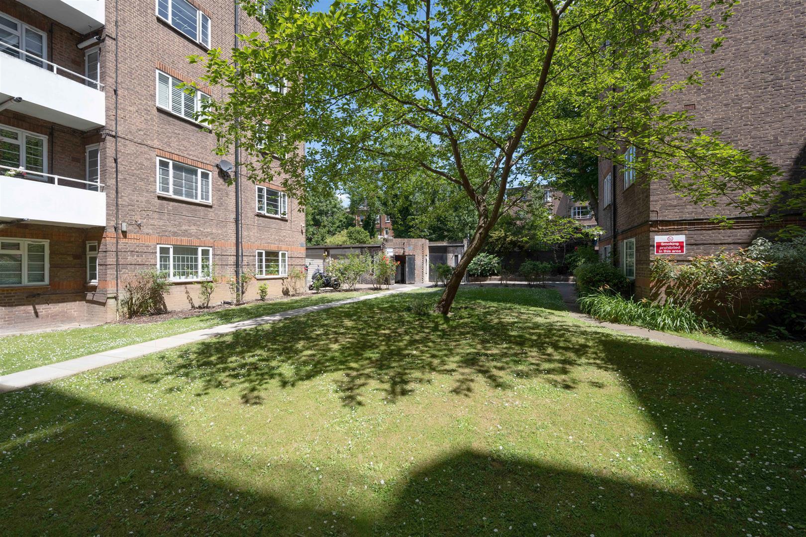 Warwick Lodge, London Image 13