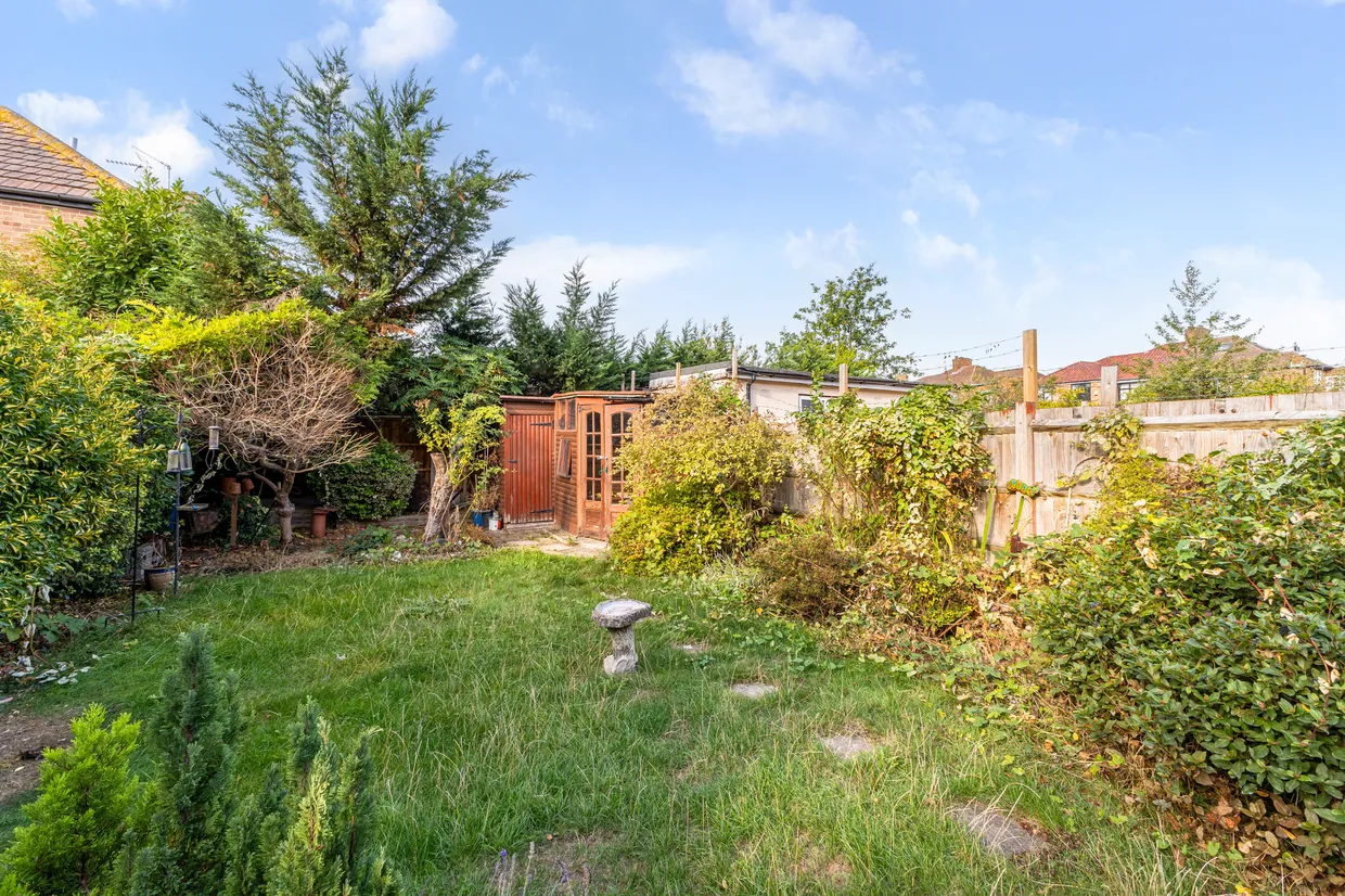 Culver Grove, Stanmore, HA7 photo 5