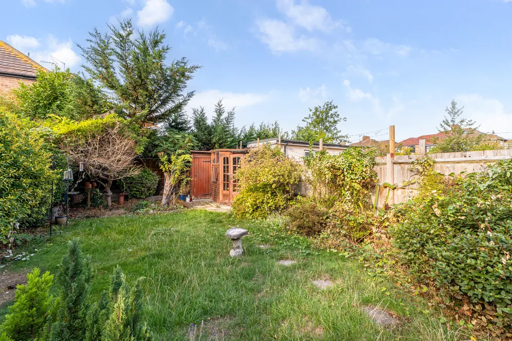 Culver Grove, Stanmore, HA7 photo 5