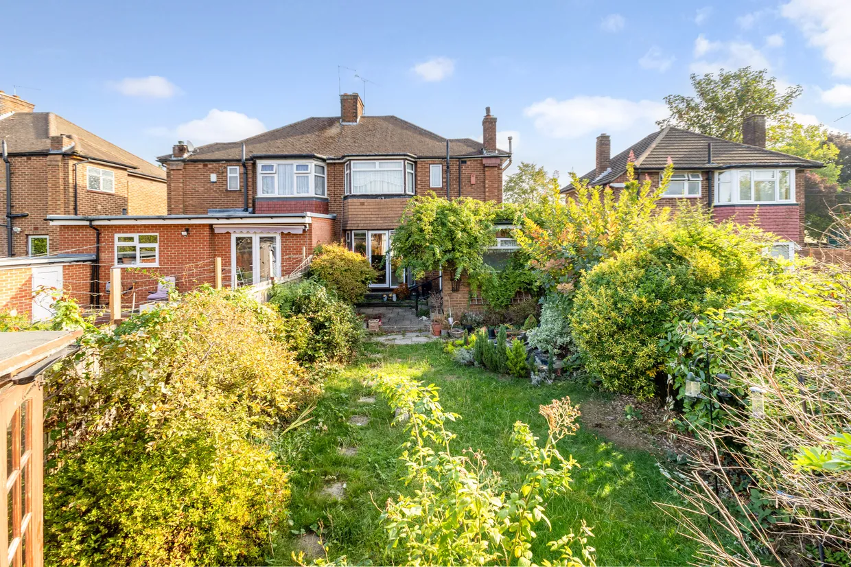 Culver Grove, Stanmore, HA7 photo 19