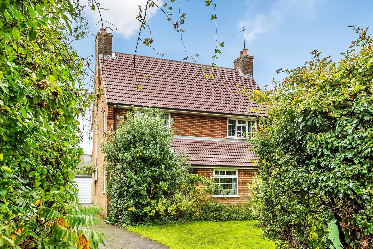 Clayhill Road, Leigh, Reigate, RH2