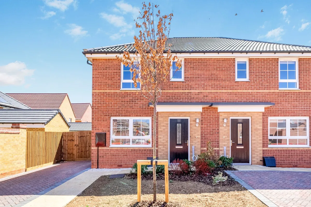 Almond Avenue, Whittlesey, PETERBOROUGH