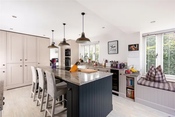 Cross Lane, Aldwincle, NN14 photo 5