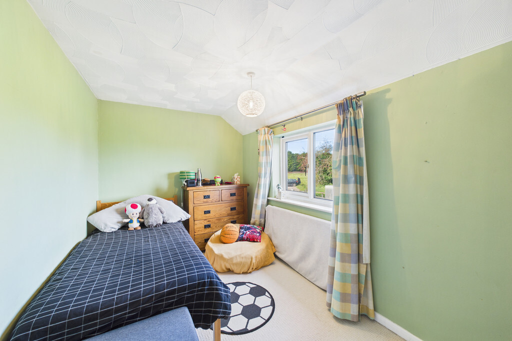 Green Road, Hales Image 21