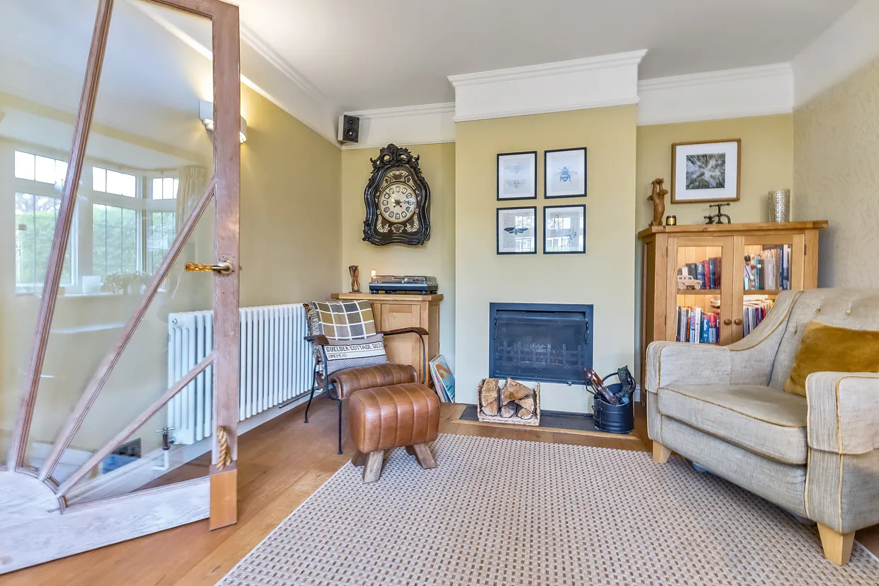Grove Road, Hindhead, GU26 photo 3