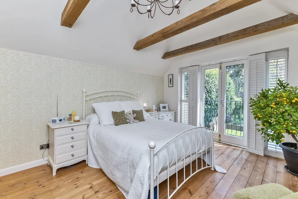 Grove Road, Hindhead, GU26 photo 10