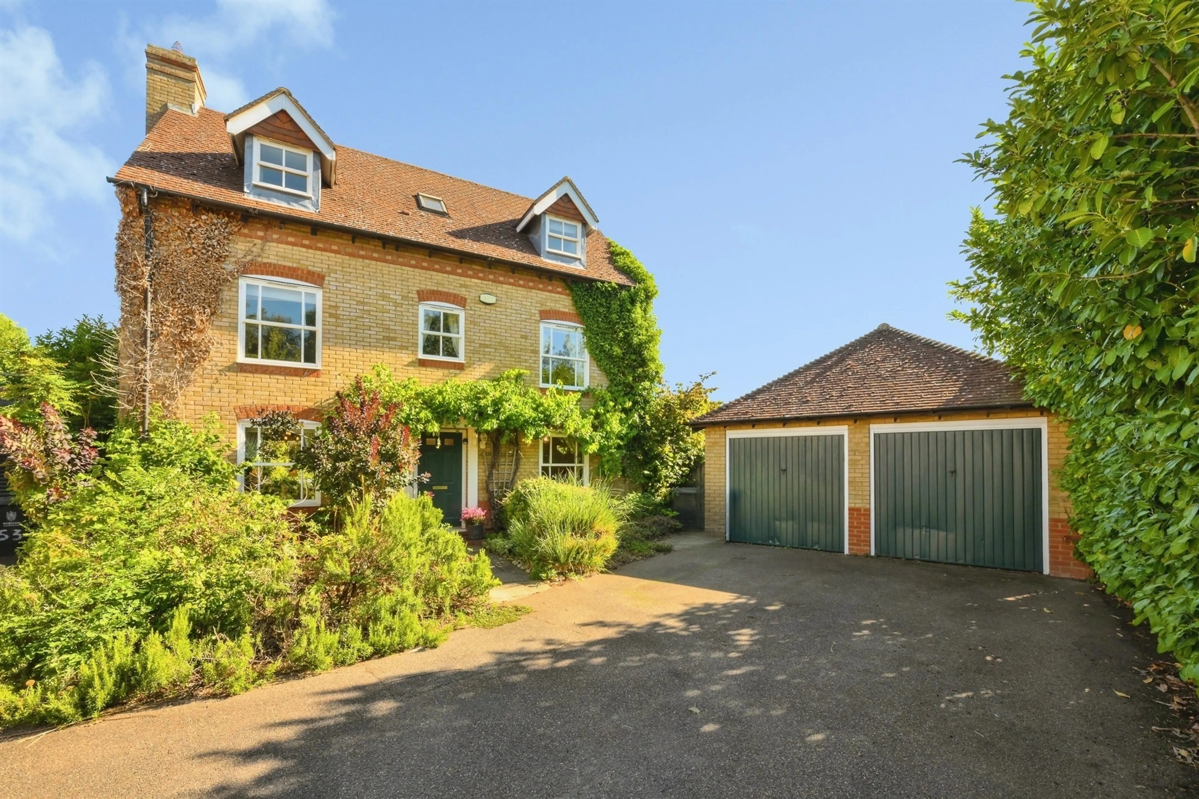 Property photo 0