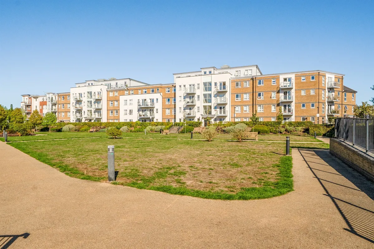 Grebe Way, Maidenhead