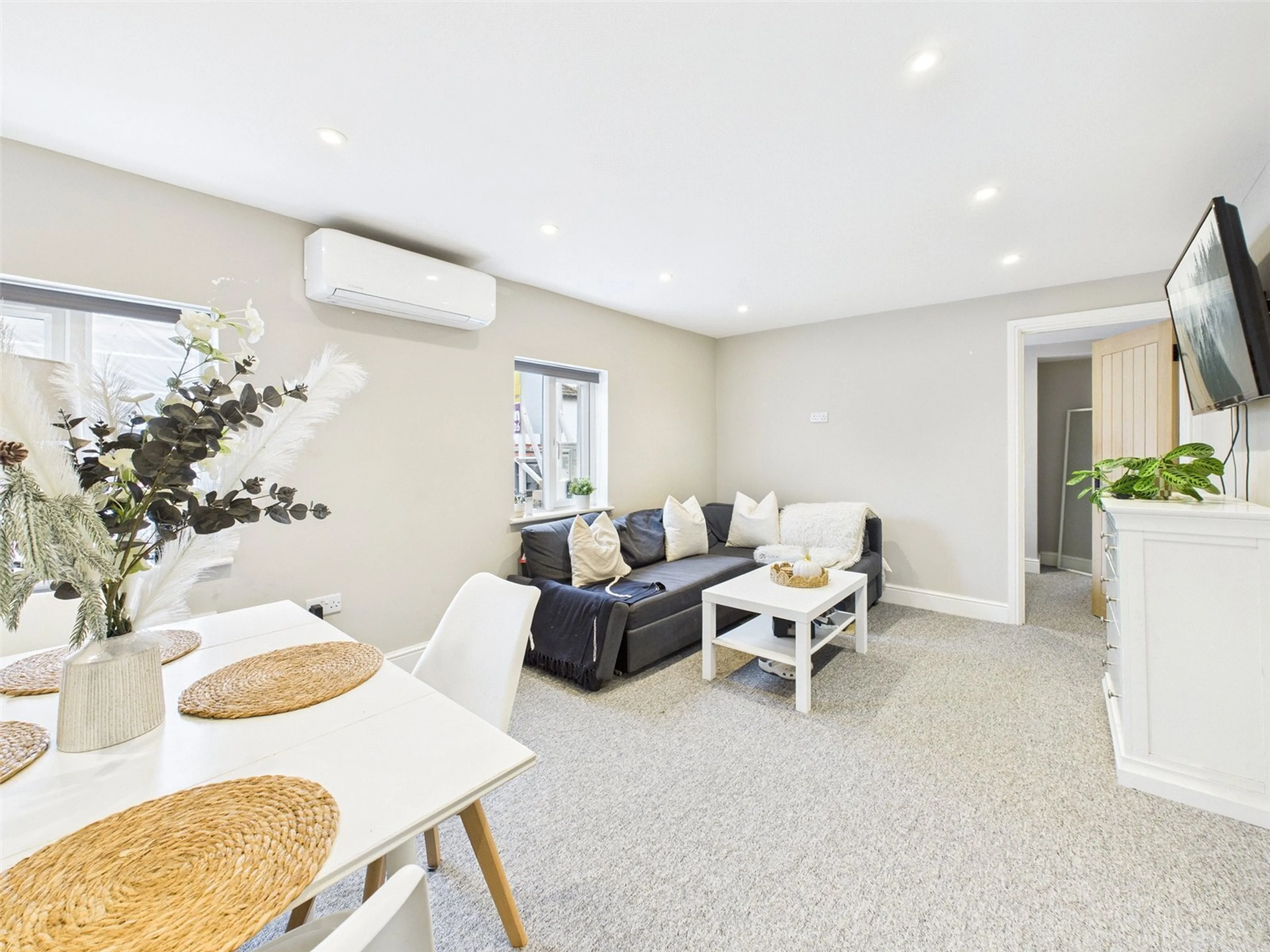 Property at High Street, Hampton Hill, TW12