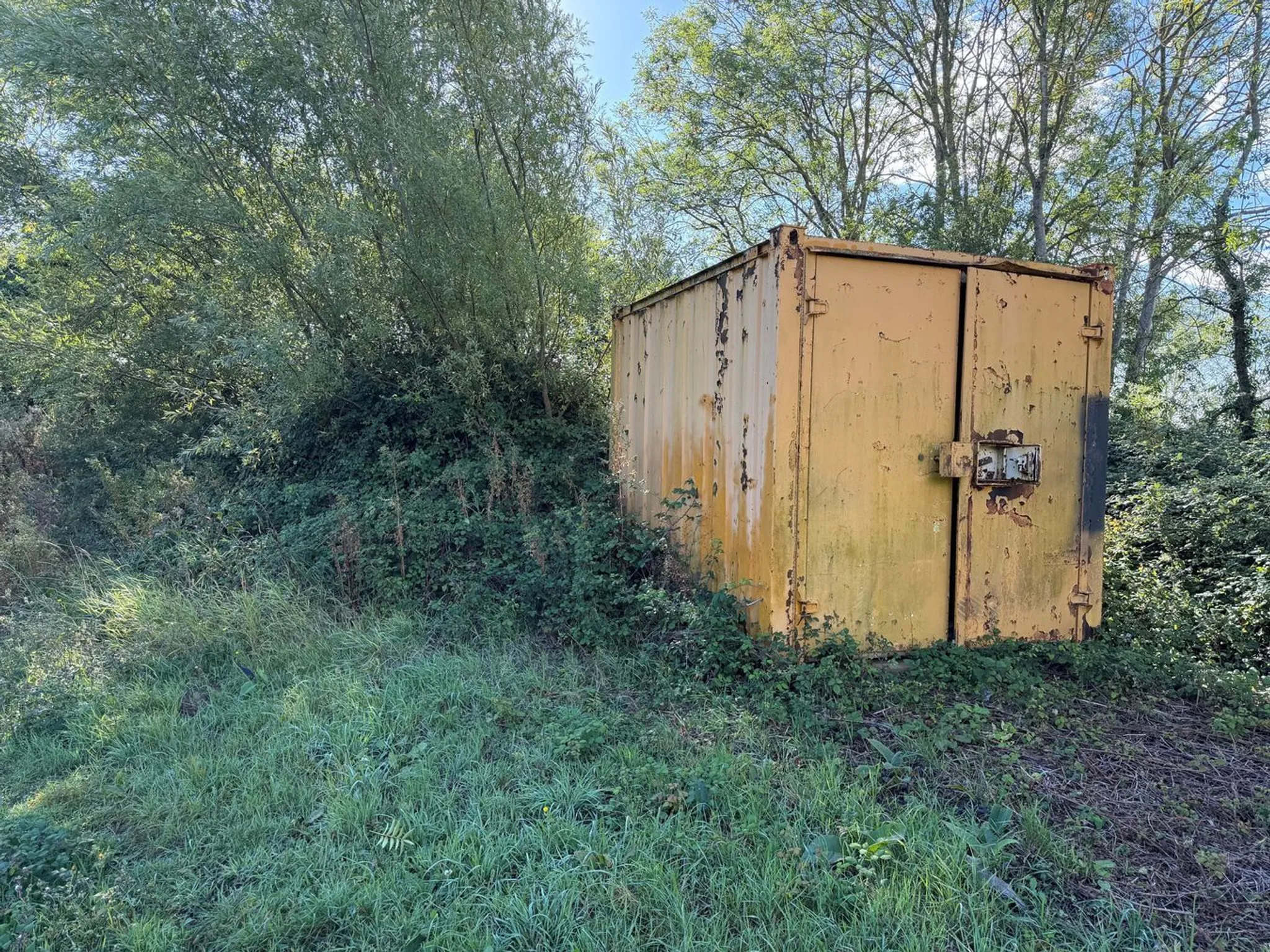 https://mr0.homeflow-assets.co.uk/files/photo/image/48505/1926/_x_/59619079.jpg
