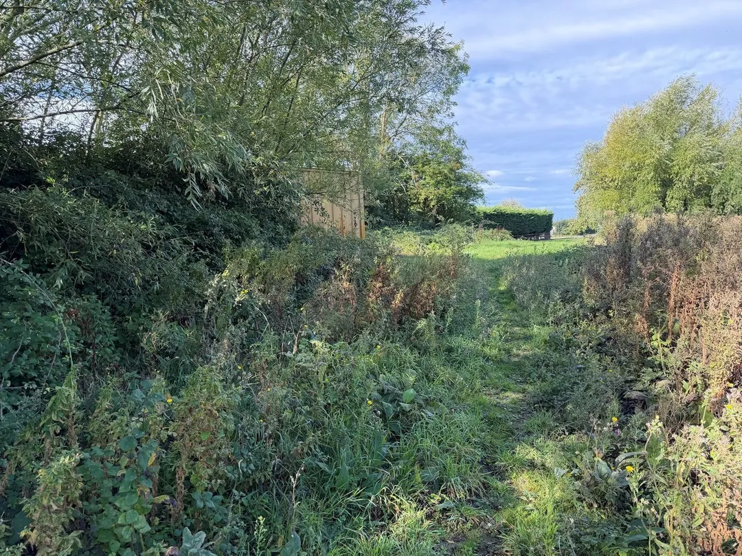 https://mr0.homeflow-assets.co.uk/files/photo/image/48505/1937/_x_/59620814.jpg