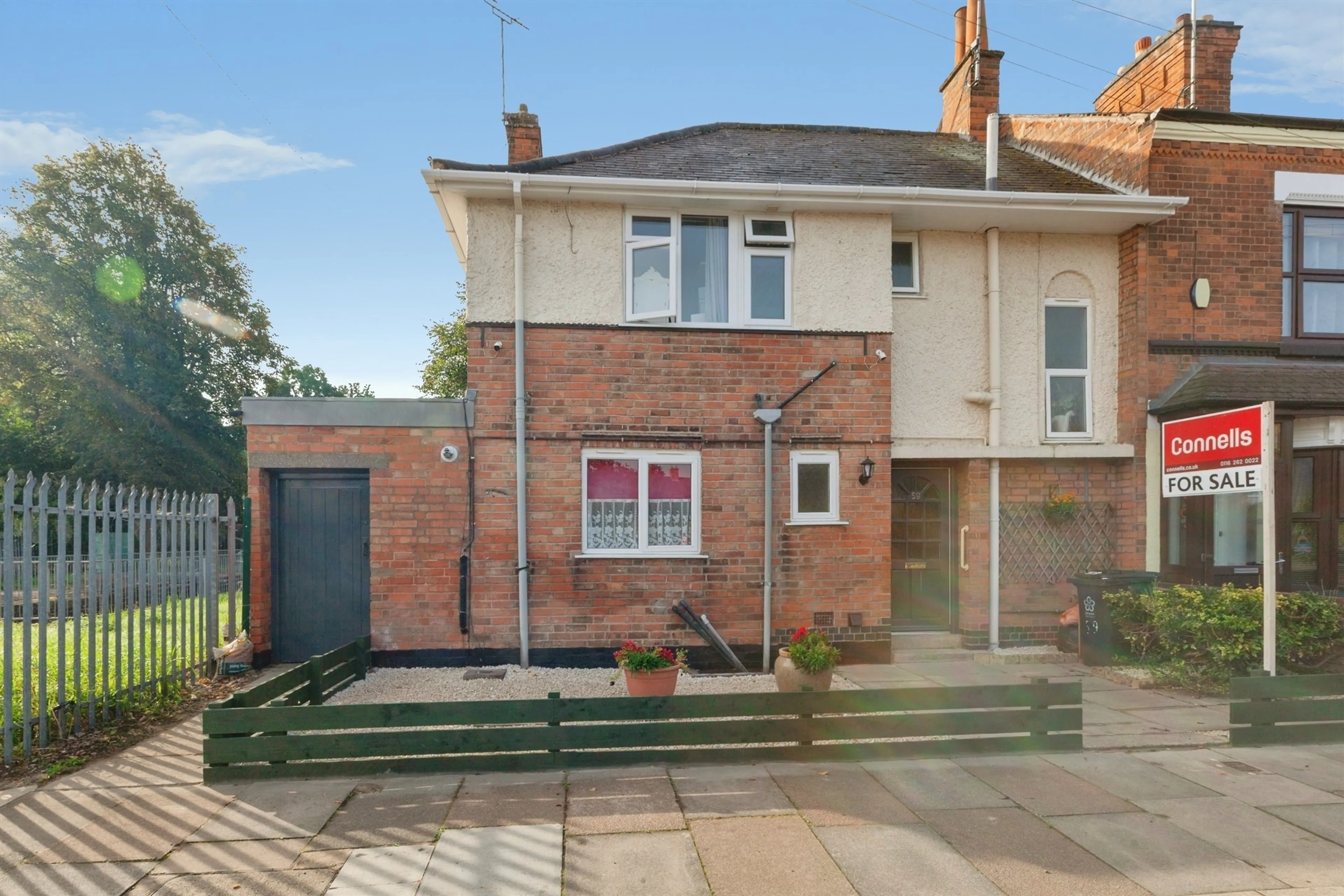 Property photo 0