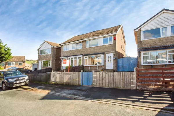 Ashfield Drive, Halifax, West Yorkshi...