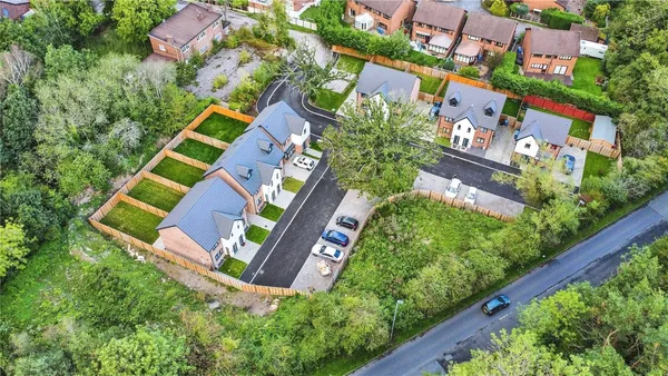 Siren Close, Birchwood, Warrington, C...