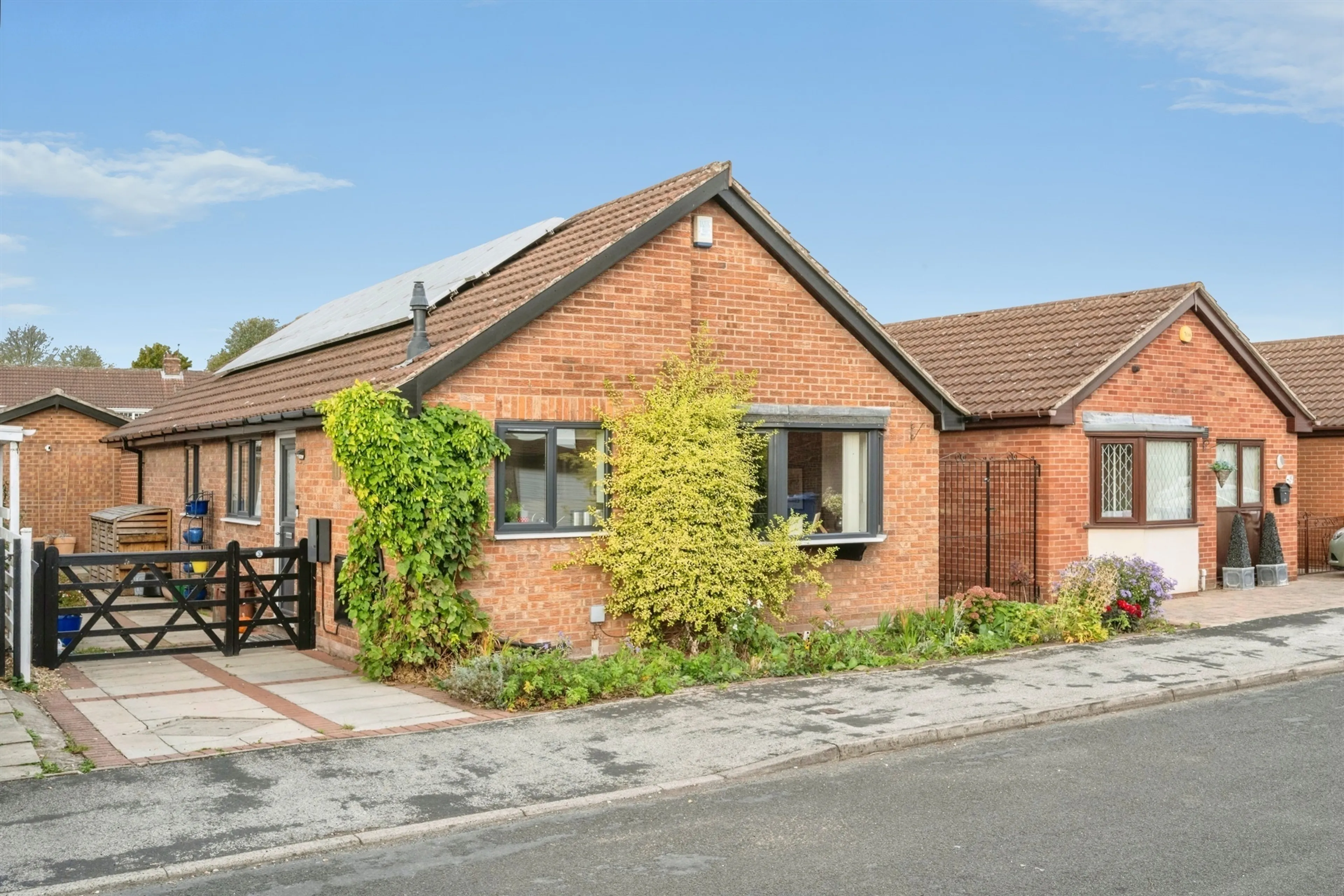 Property at Bretton Close, Dunscroft, Doncaster