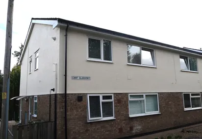 Cwrt Glanhowy, High Street, Blackwood, NP12