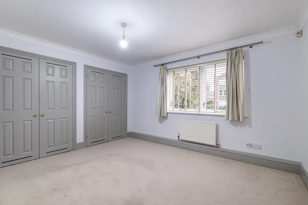 Westergate House Portsmouth Road KT1 photo 3