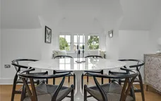 Bridge Road, East Molesey KT8 photo 4