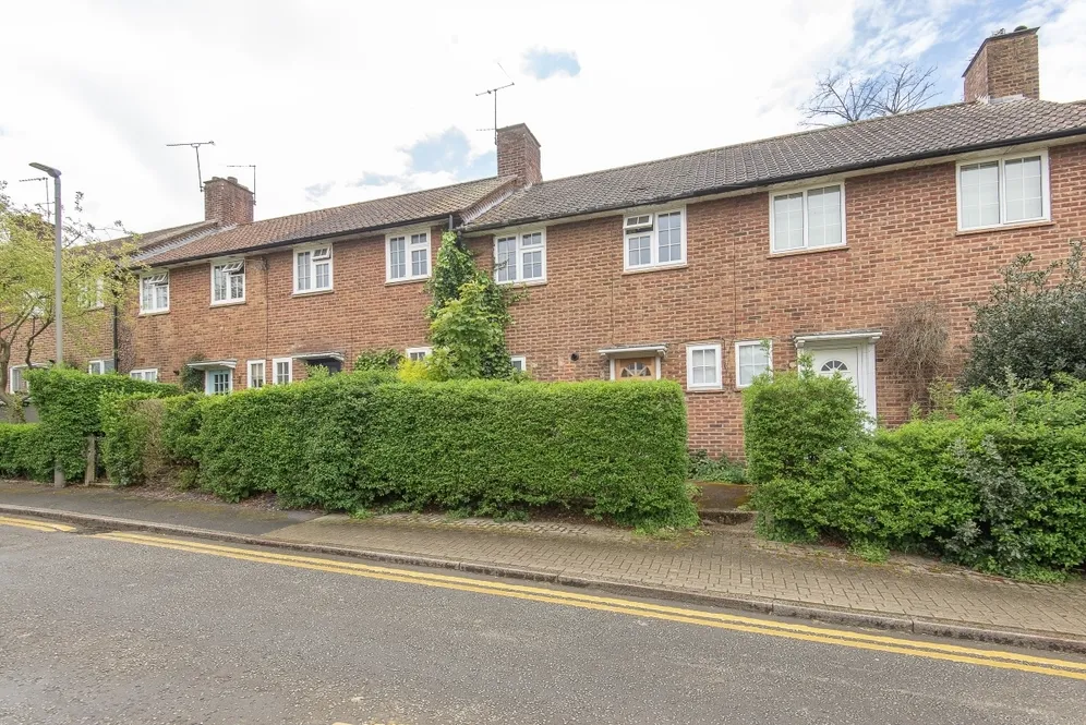 Greenstead Gardens London SW15 photo 6