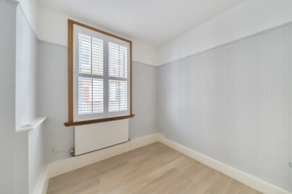 Sutton Road London N10 photo 9