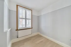 Sutton Road London N10 photo 9