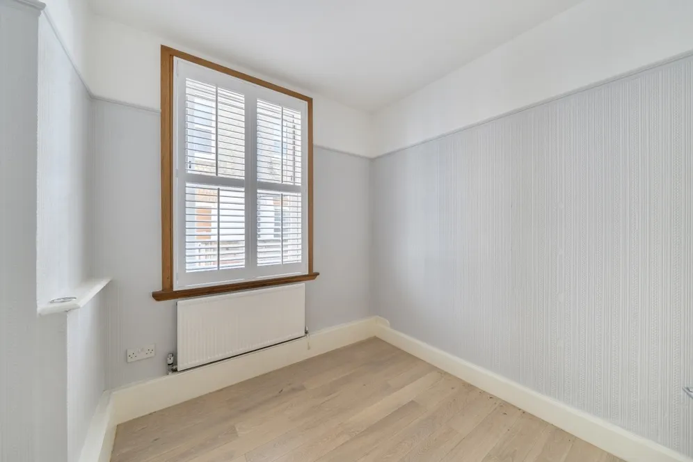 Sutton Road London N10 photo 9