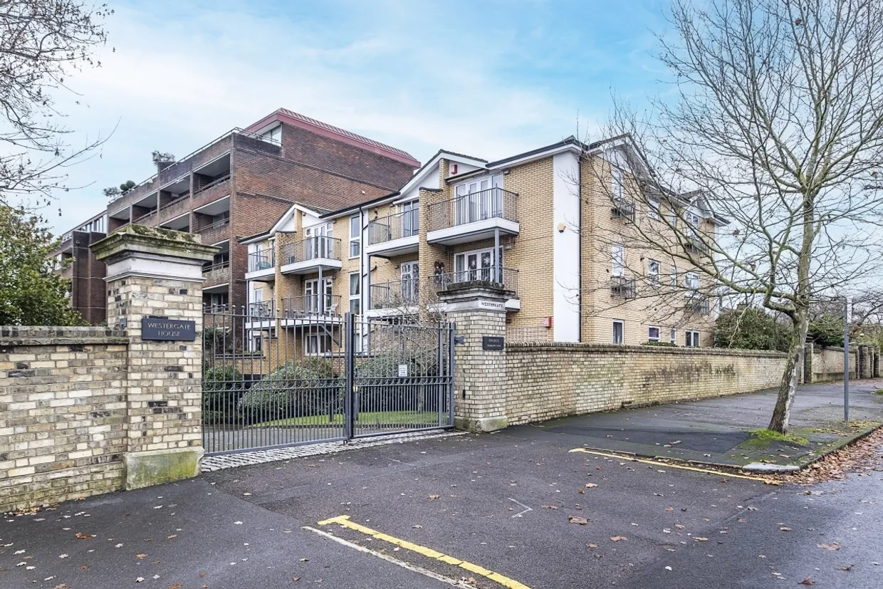 Westergate House Portsmouth Road KT1 photo 9