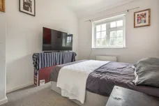 Greenstead Gardens London SW15 photo 9