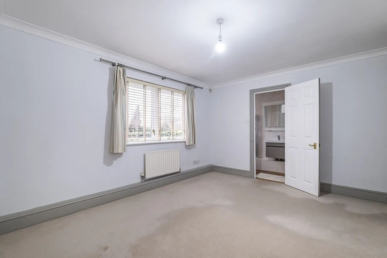 Westergate House Portsmouth Road KT1 photo 11