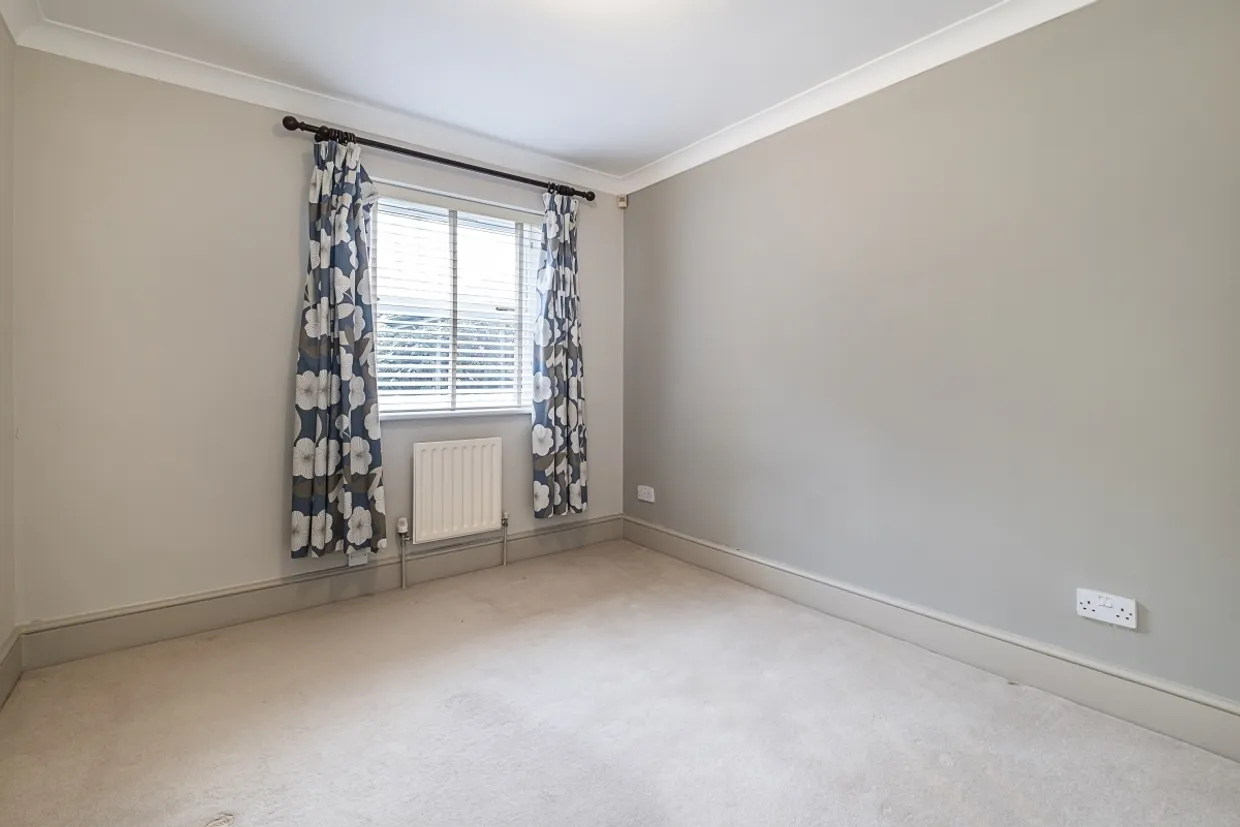 Westergate House Portsmouth Road KT1 photo 13