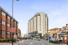 Kingsway London N12 photo 1