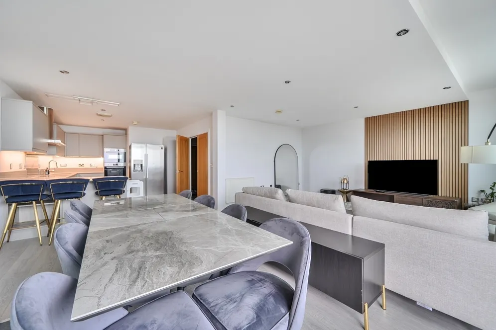 Kingsway London N12 photo 2