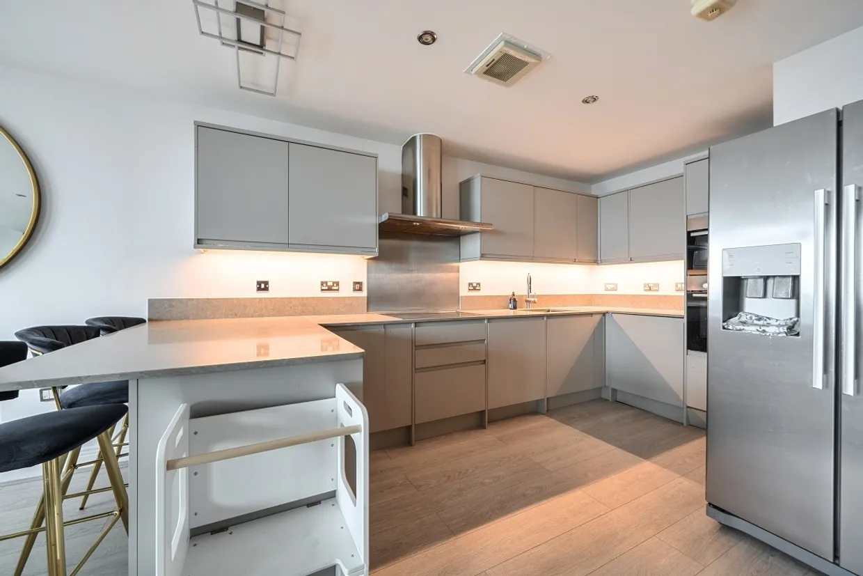 Kingsway London N12 photo 5