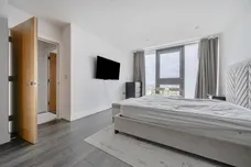 Kingsway London N12 photo 6