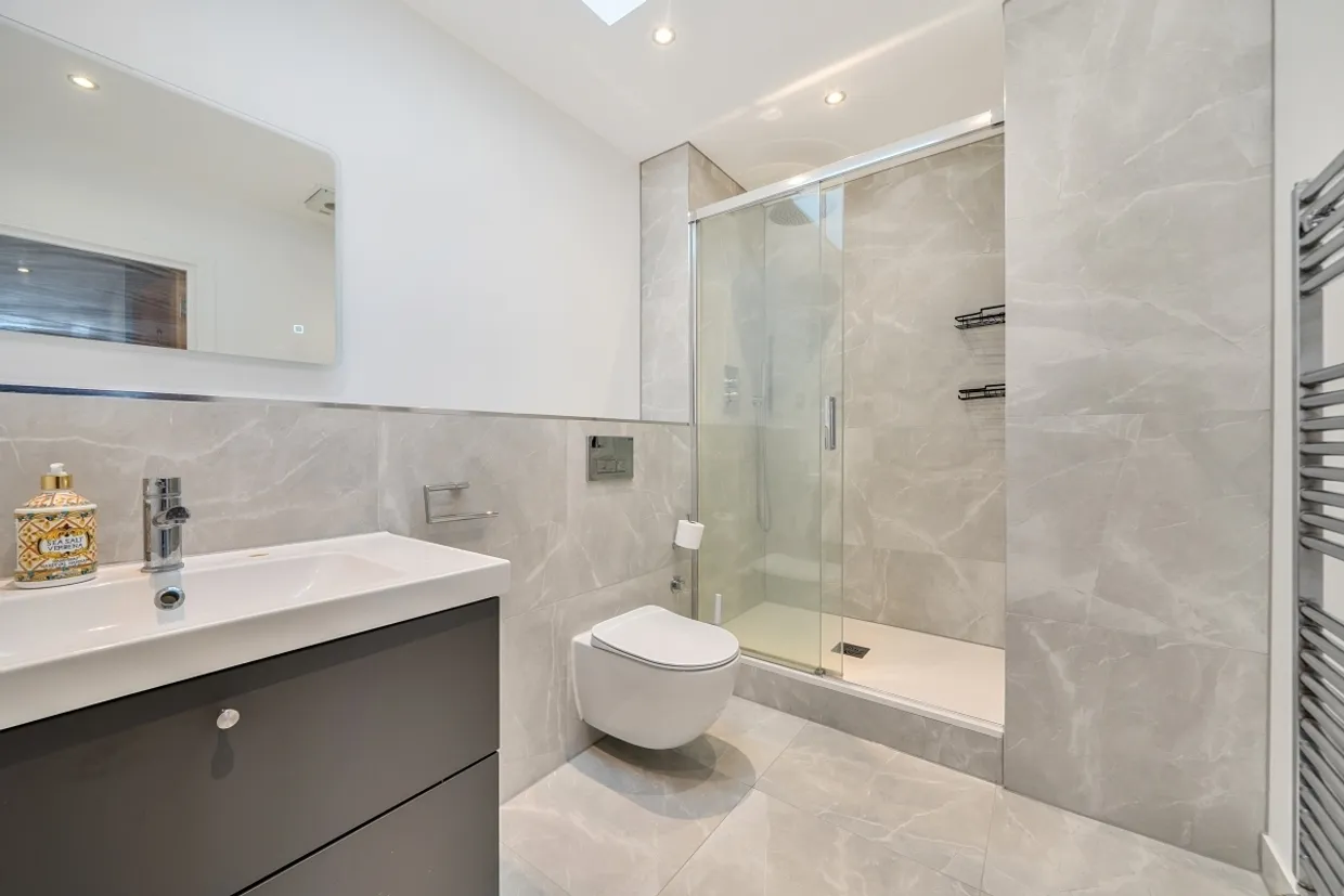 Kingsway London N12 photo 16